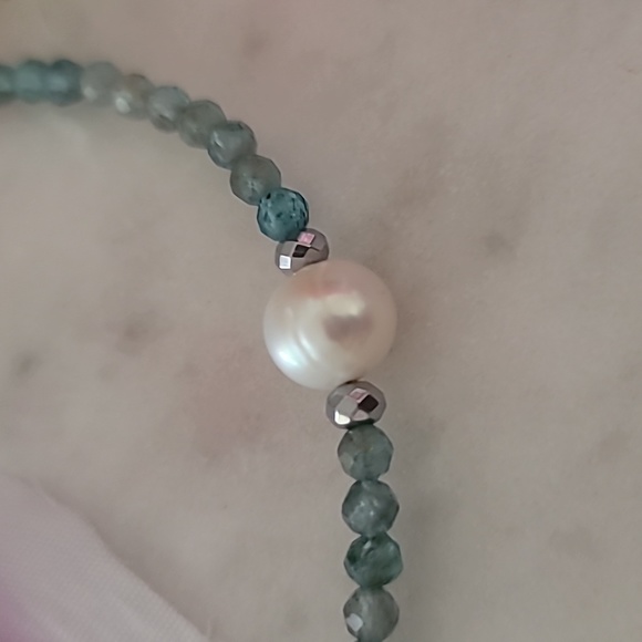Aquamarine gemstones and genuine freshwater pearl 18" adjustable necklace. NWOT. - Picture 7 of 7